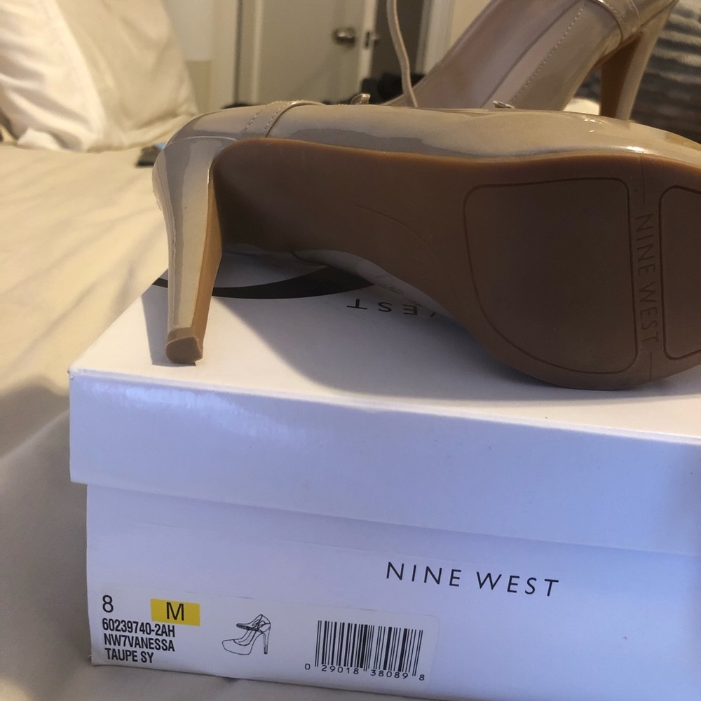 Nine West Women’s Platform Heels - Picture 3 of 3